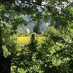 Bujtina Pllumi B&B 세스