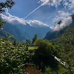 Bujtina Pllumi B&B 세스
