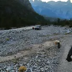 Bujtina Pllumi 3*