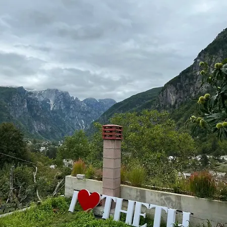 Bed & Breakfast Bujtina Pllumi