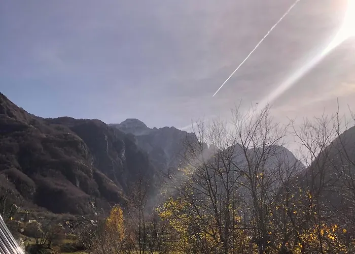 Bujtina Pllumi Panzió Theth